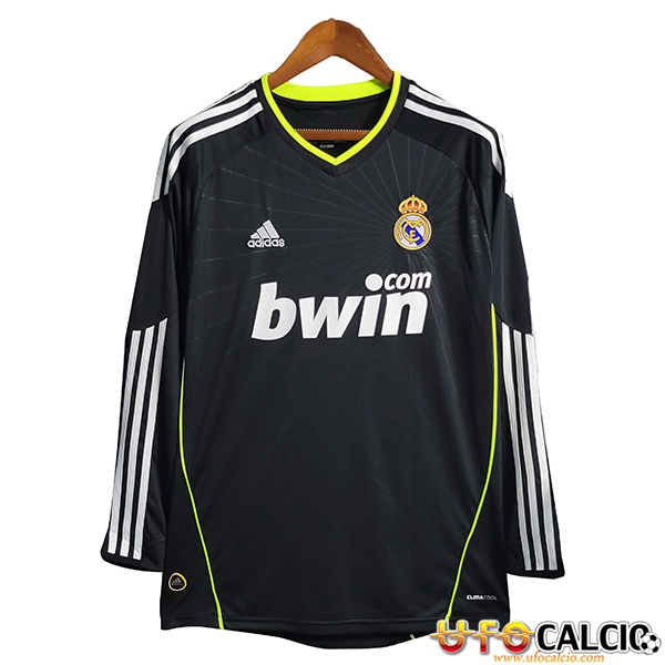 Maglia Milan 2017/2018 di seconda mano per 50 EUR su Madrid su WALLAPOP